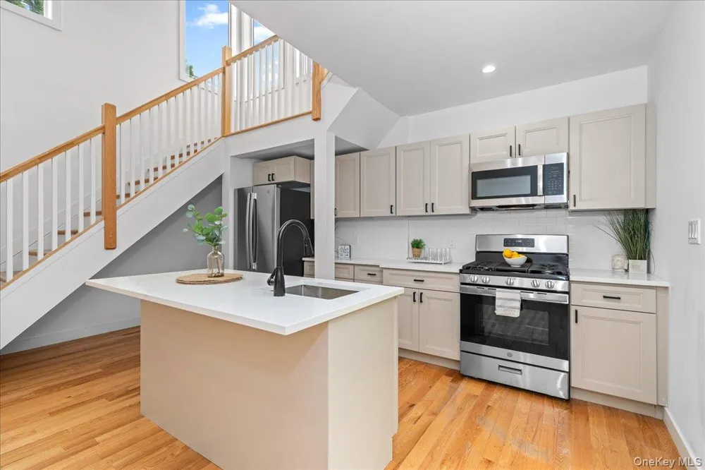 15 County Highway 5 Greenwood Lake, NY 10925
