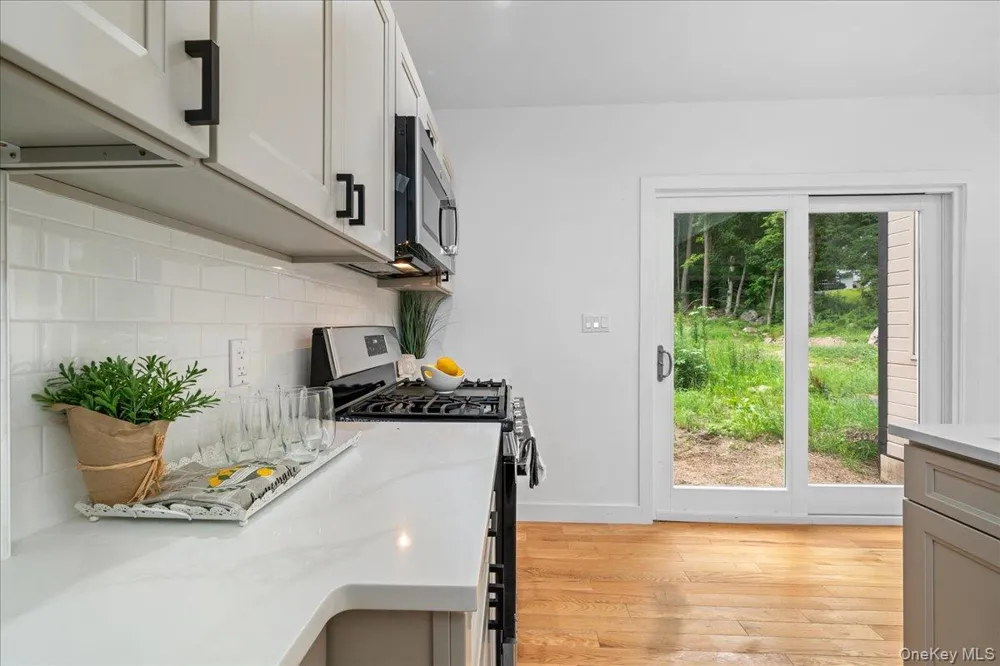15 County Highway 5 Greenwood Lake, NY 10925