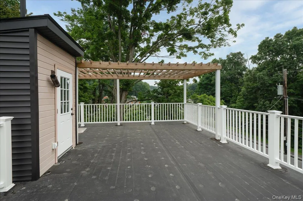 15 County Highway 5 Greenwood Lake, NY 10925
