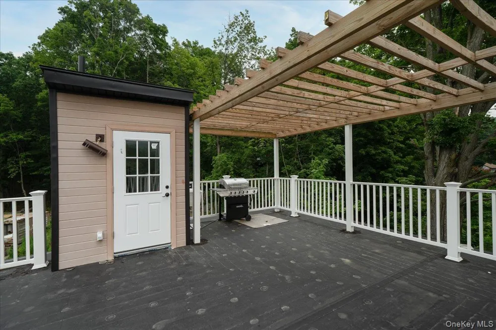 15 County Highway 5 Greenwood Lake, NY 10925