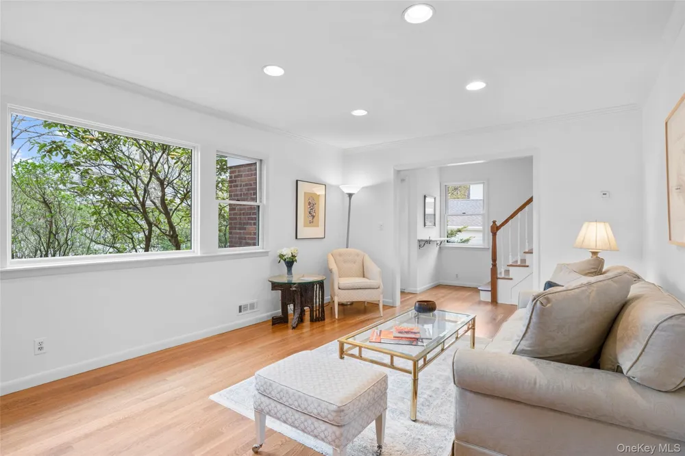 52 Wendt Avenue Larchmont, NY 10538