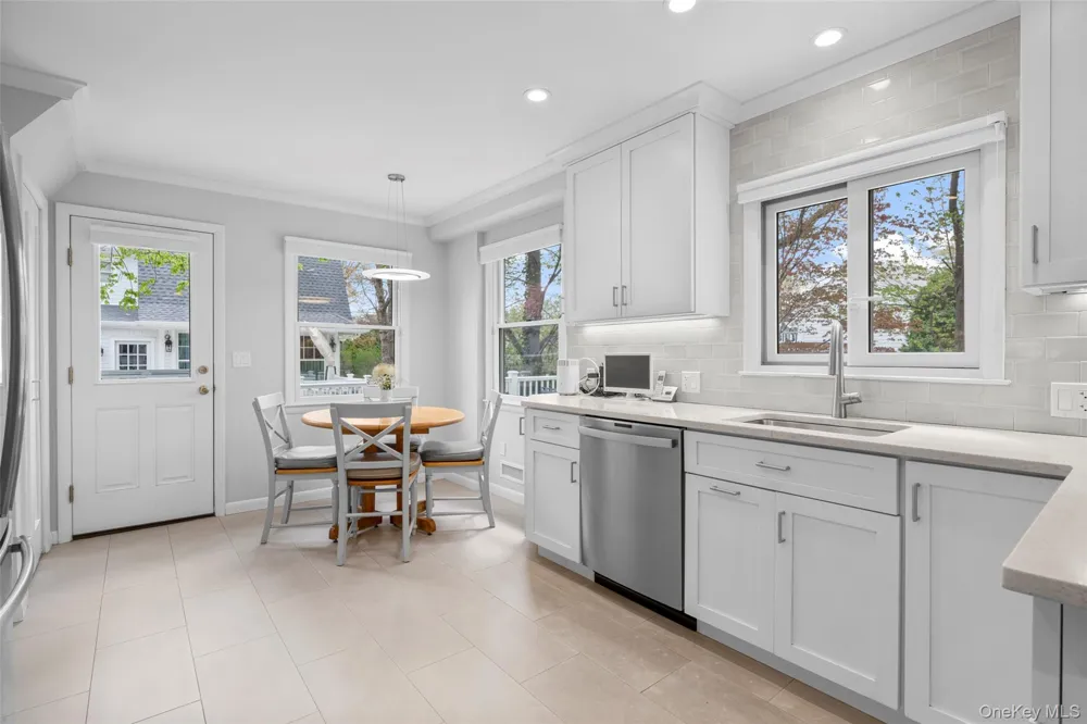 52 Wendt Avenue Larchmont, NY 10538