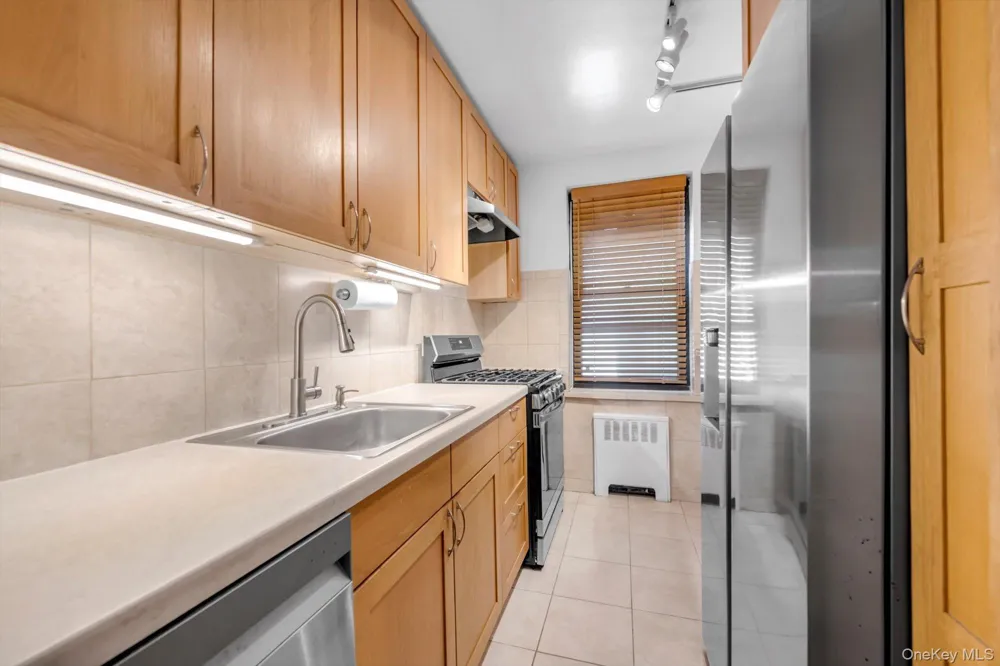 32-20 89th Street #108 East Elmhurst, NY 11369