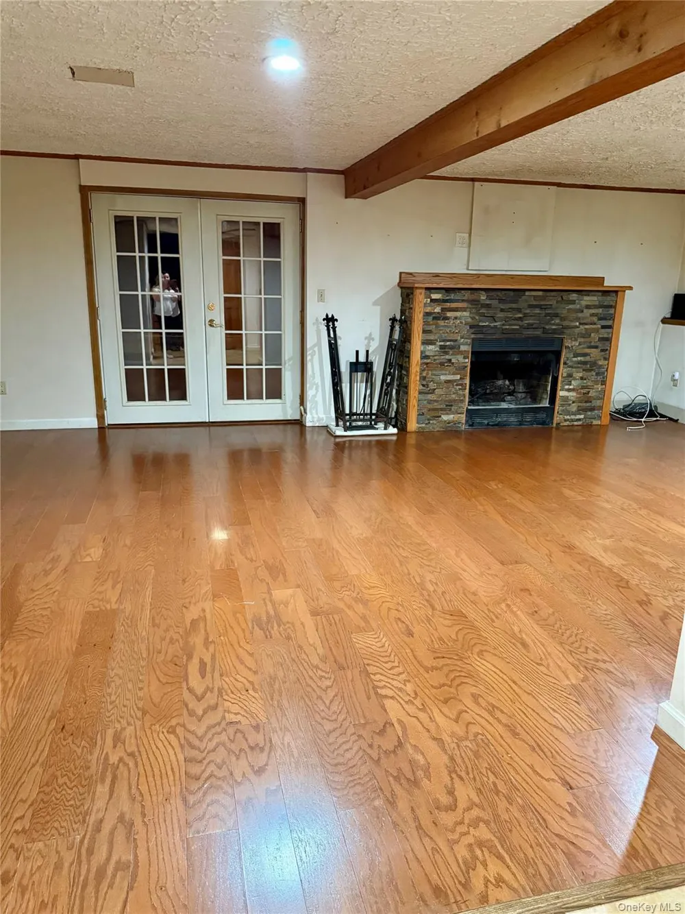 14 Englewood Terrace Mahopac, NY 10541