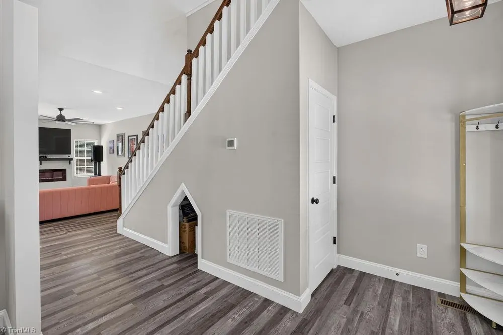 1097 Dodson Mill Road Pilot Mountain, NC 27041