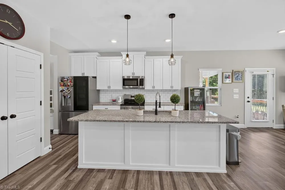 1097 Dodson Mill Road Pilot Mountain, NC 27041