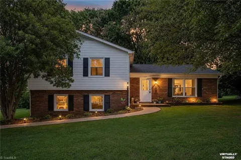 123 Regal Circle