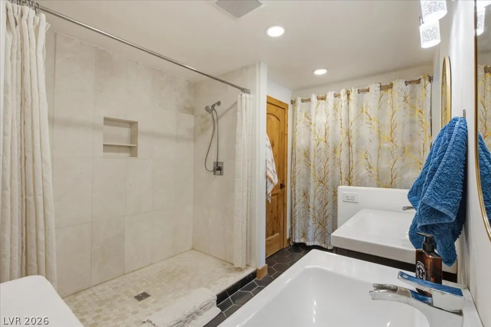 154 Oak Trail Circle Cold Creek, NV 89124
