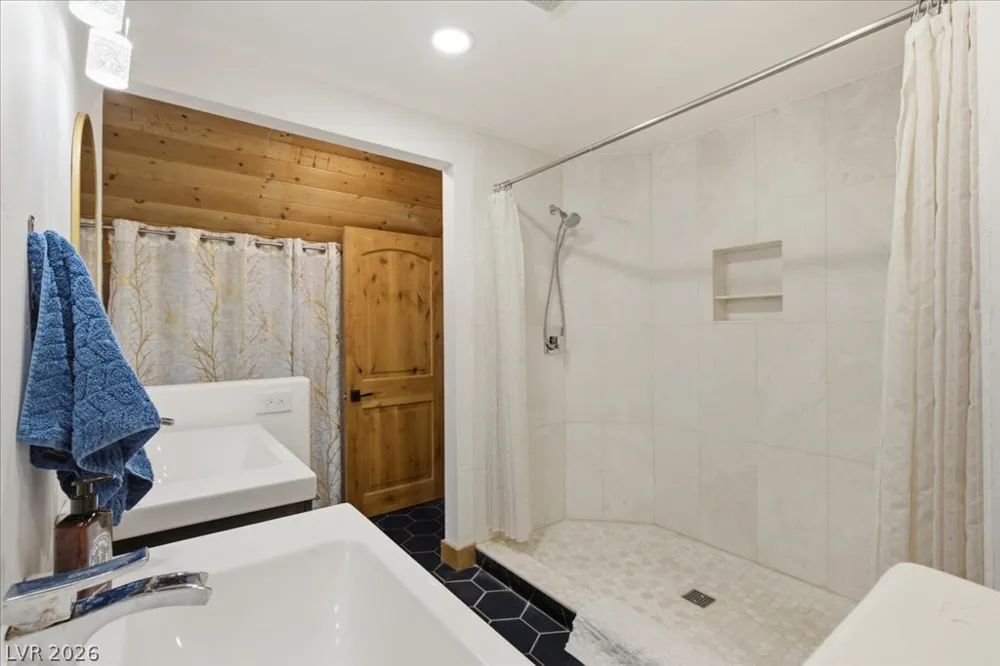 154 Oak Trail Circle Cold Creek, NV 89124