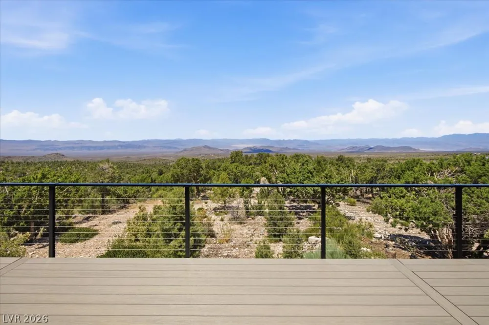 154 Oak Trail Circle Cold Creek, NV 89124