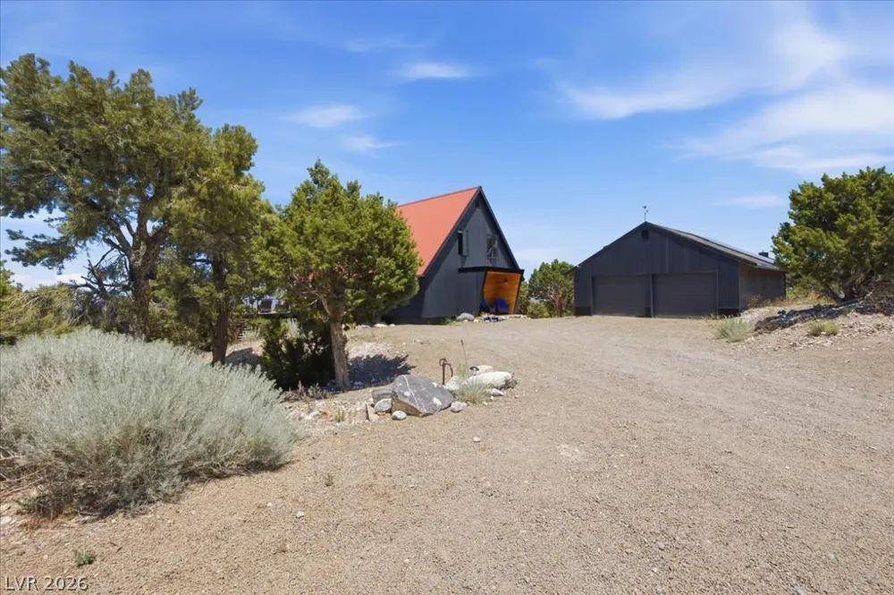 154 Oak Trail Circle Cold Creek, NV 89124