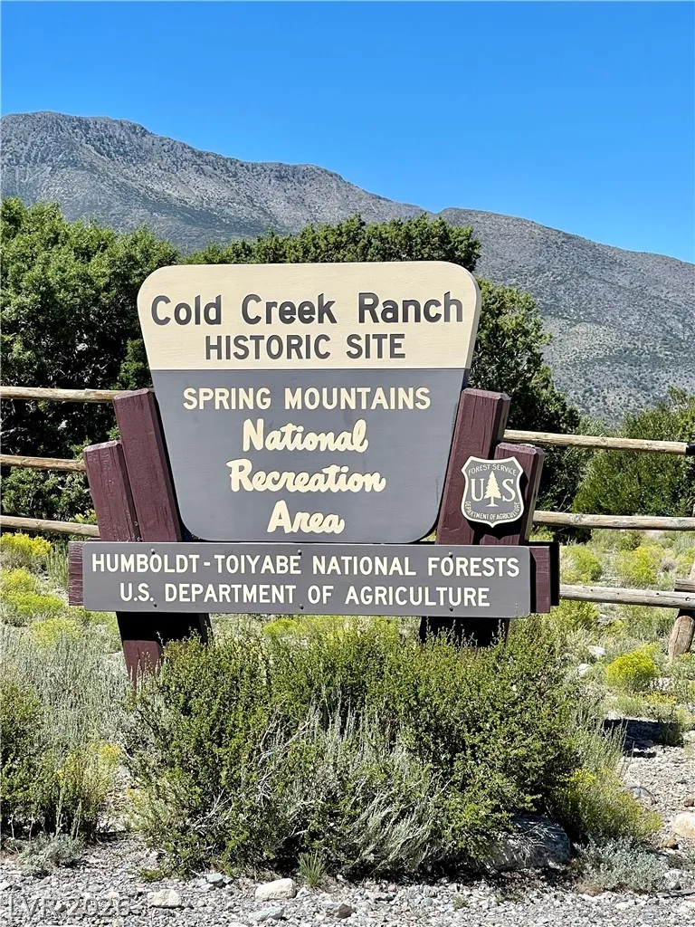 154 Oak Trail Circle Cold Creek, NV 89124
