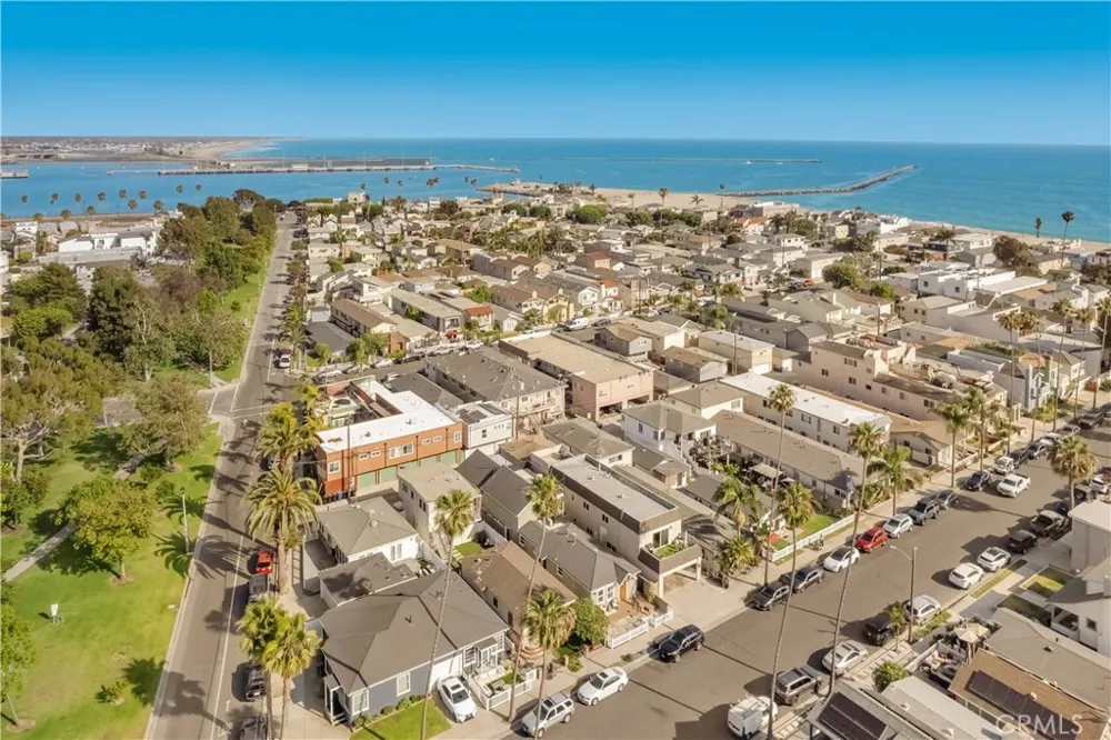 150 13th Street Seal Beach, CA 90740