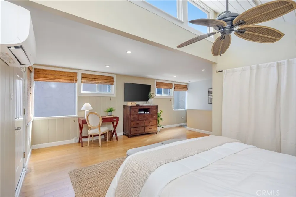 150 13th Street Seal Beach, CA 90740