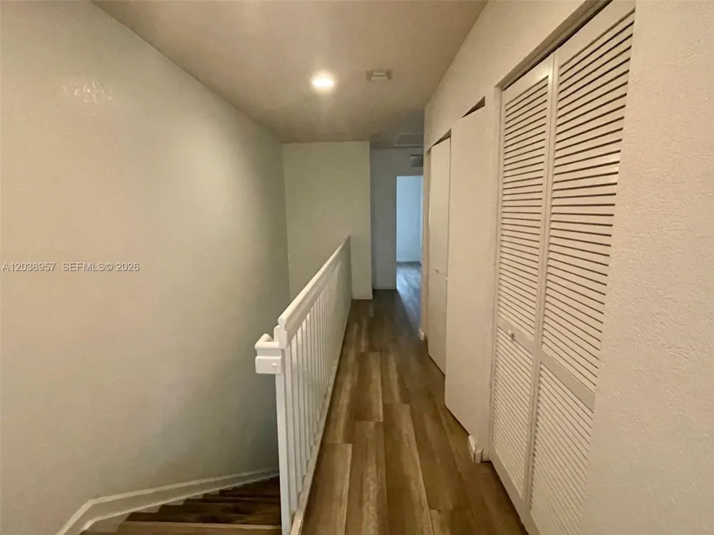 35 SE 3rd Ave #11 Hallandale Beach, FL 33009