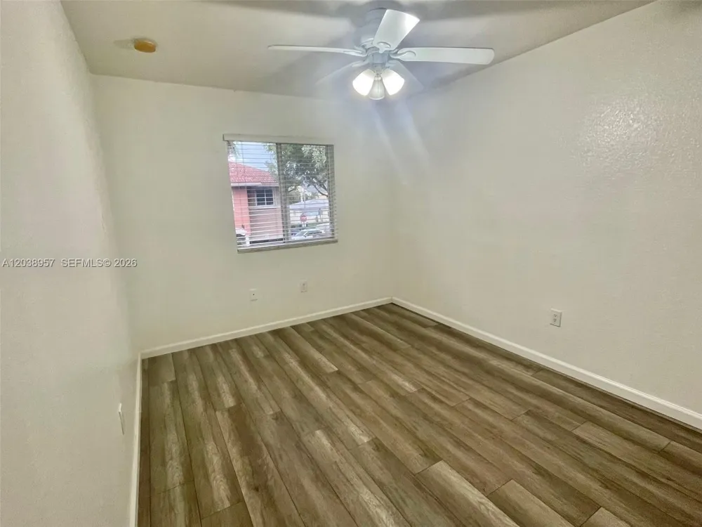 35 SE 3rd Ave #11 Hallandale Beach, FL 33009