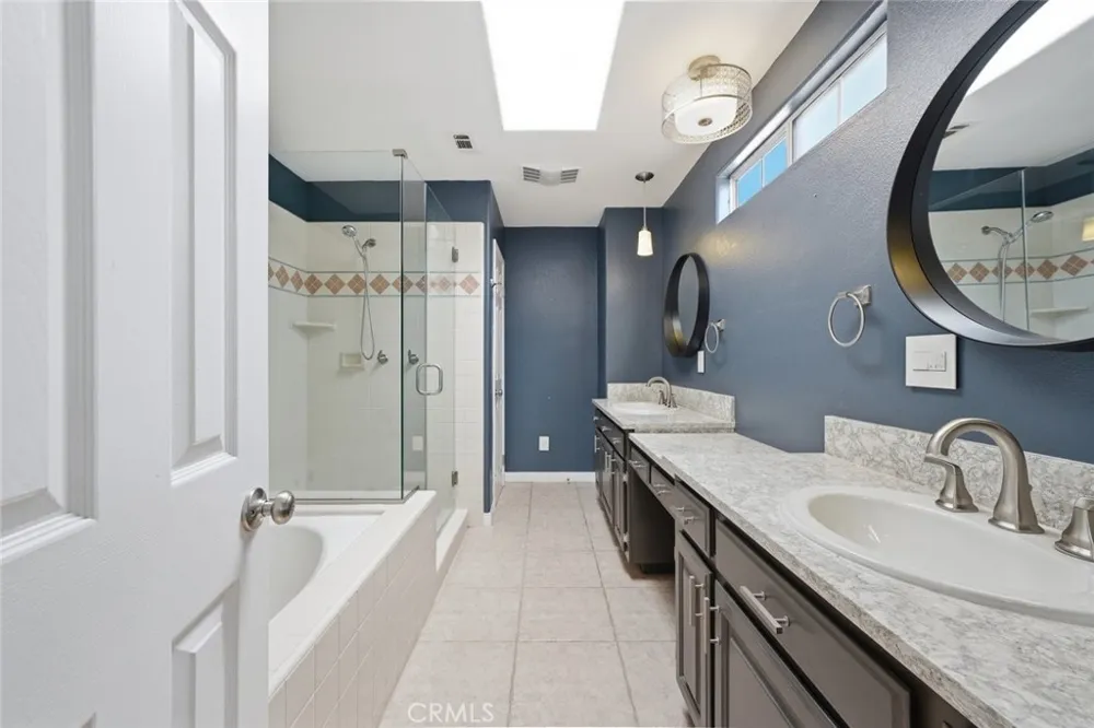 15011 Kingsdale Lawndale, CA 90260