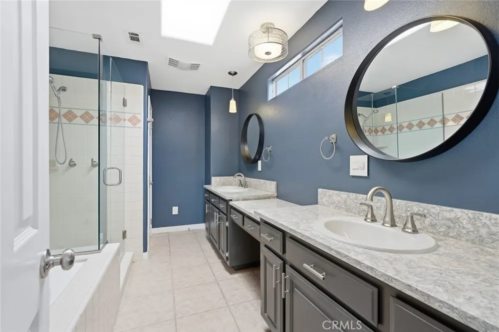 15011 Kingsdale Lawndale, CA 90260