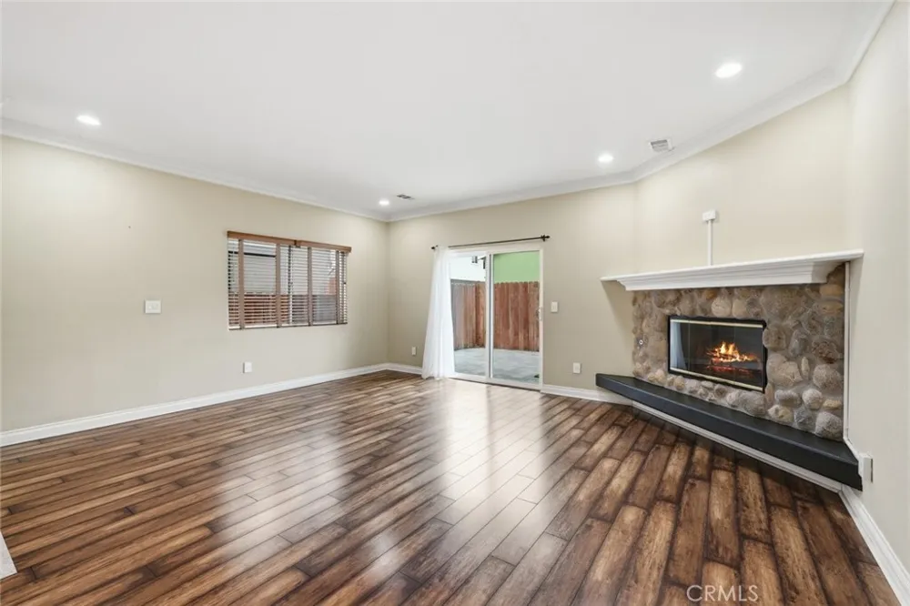 15011 Kingsdale Lawndale, CA 90260