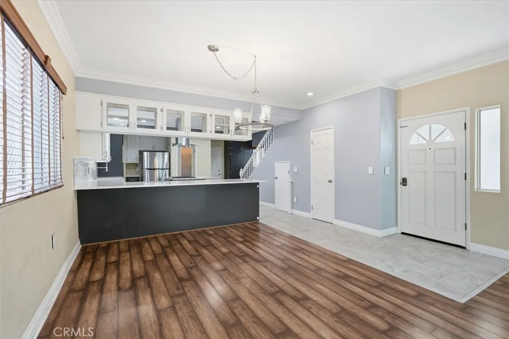 15011 Kingsdale Lawndale, CA 90260