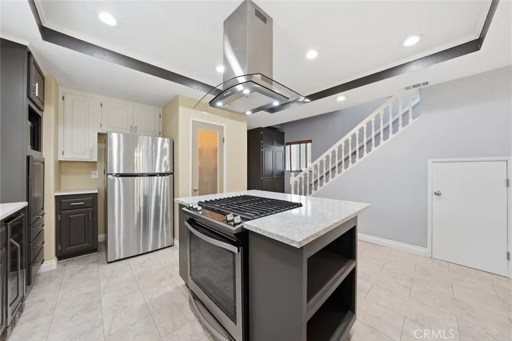 15011 Kingsdale Lawndale, CA 90260