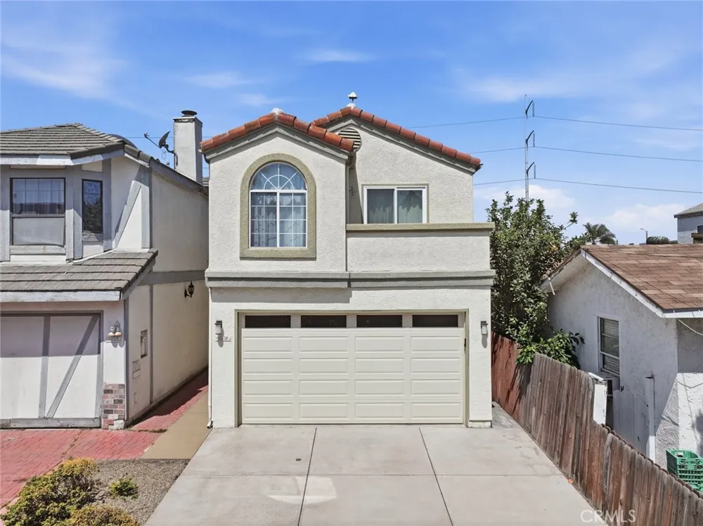 15011 Kingsdale Lawndale, CA 90260