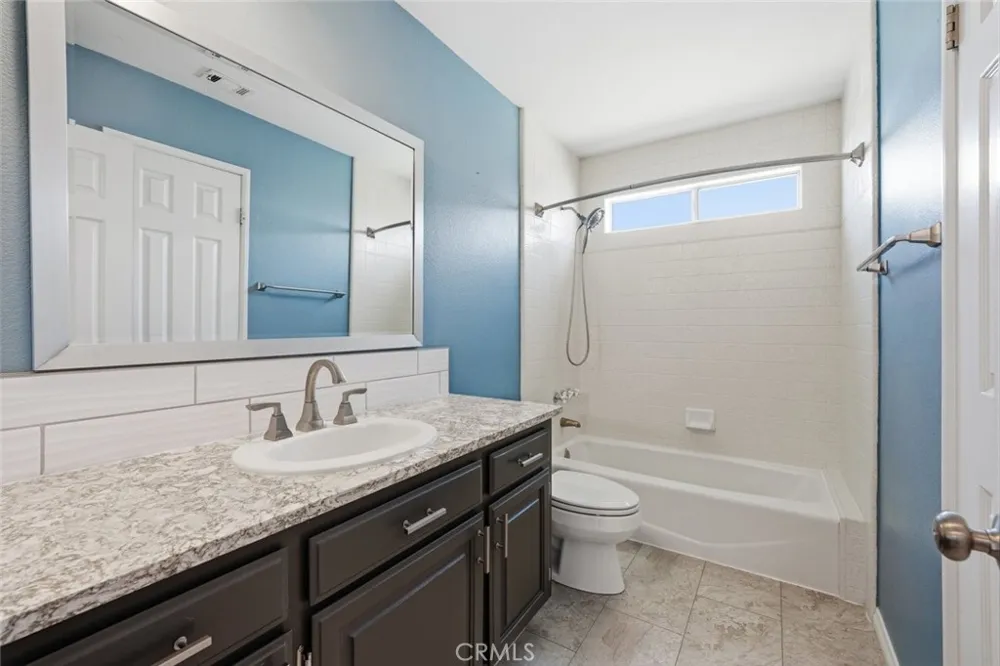 15011 Kingsdale Lawndale, CA 90260