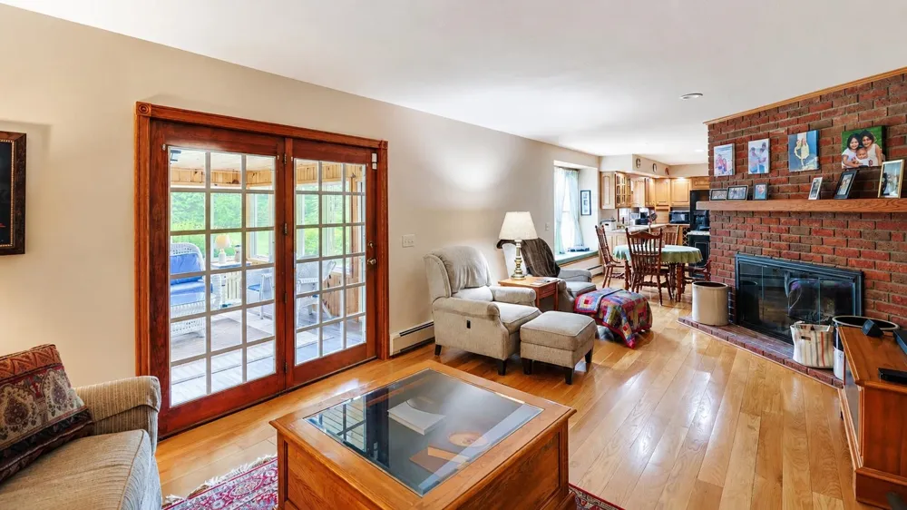608 E Bluegrass Road Union Charter Township, MI 48858