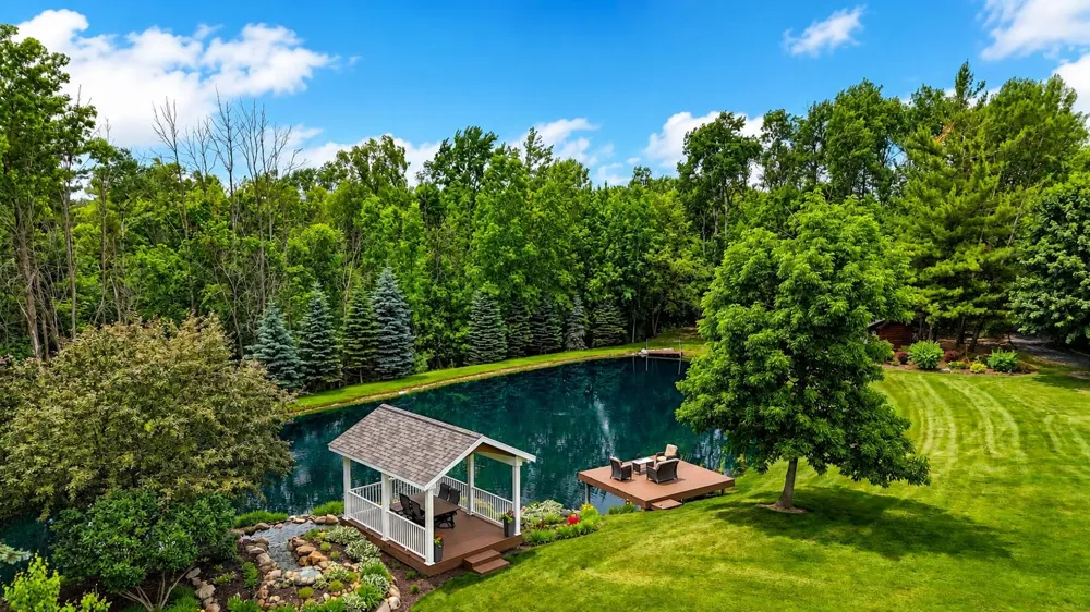 608 E Bluegrass Road Union Charter Township, MI 48858