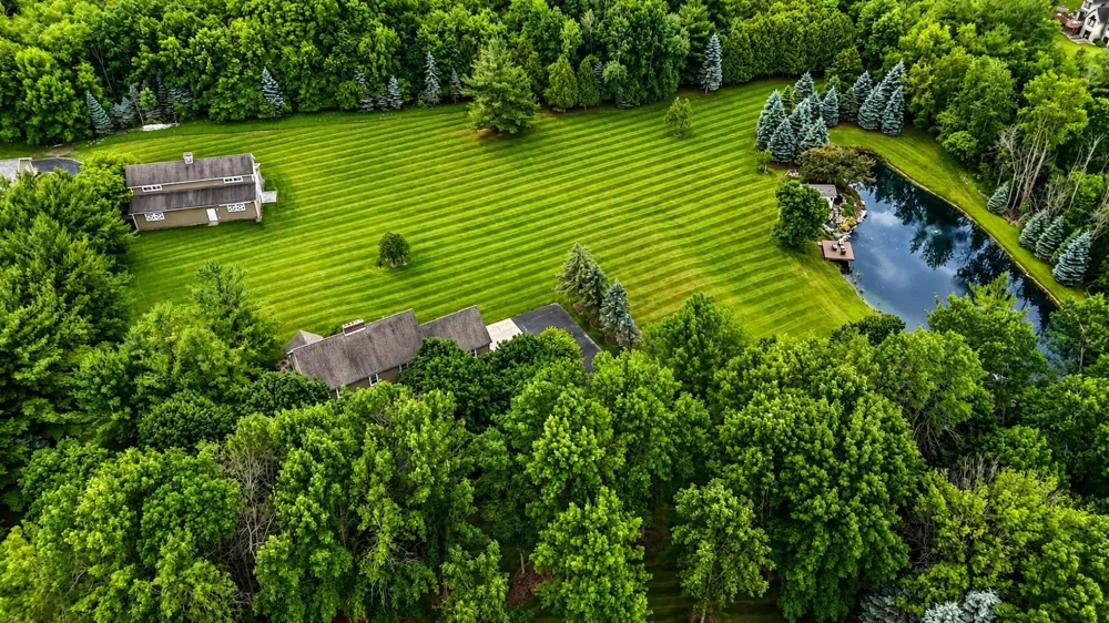 608 E Bluegrass Road Union Charter Township, MI 48858