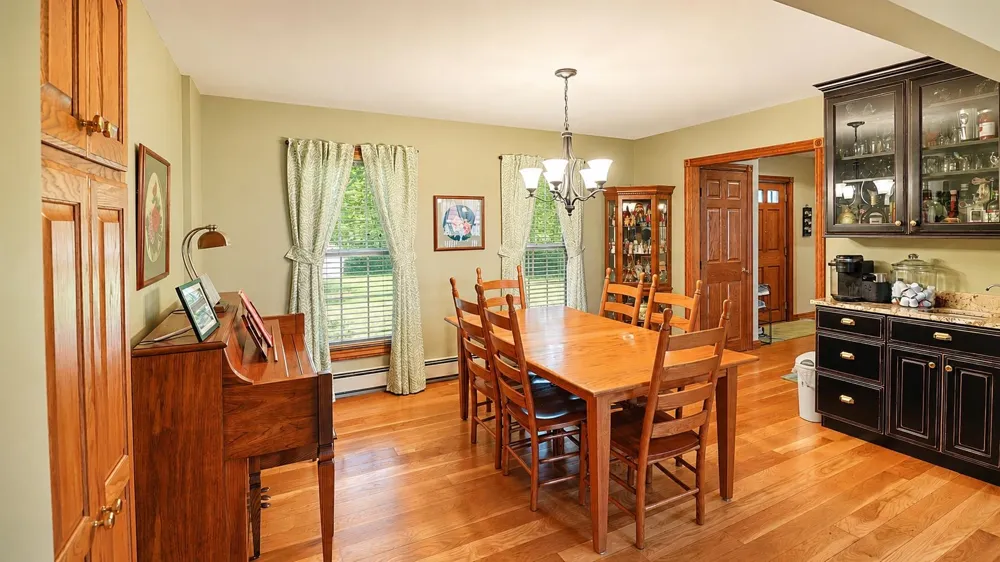 608 E Bluegrass Road Union Charter Township, MI 48858