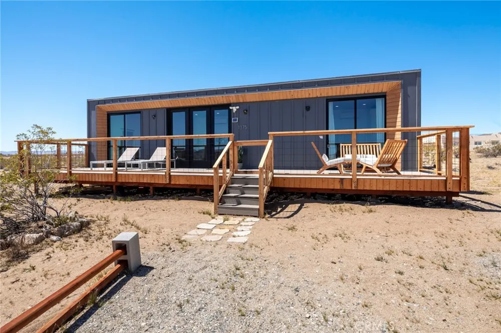 1375 Fortuna Avenue Landers, CA 92285