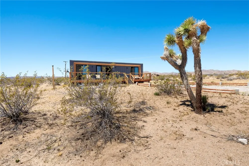 1375 Fortuna Avenue Landers, CA 92285
