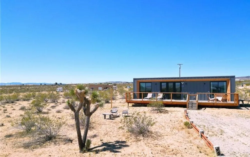 1375 Fortuna Avenue Landers, CA 92285
