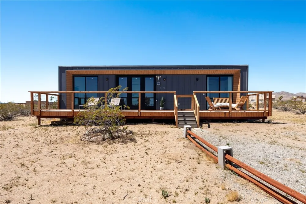 1375 Fortuna Avenue Landers, CA 92285
