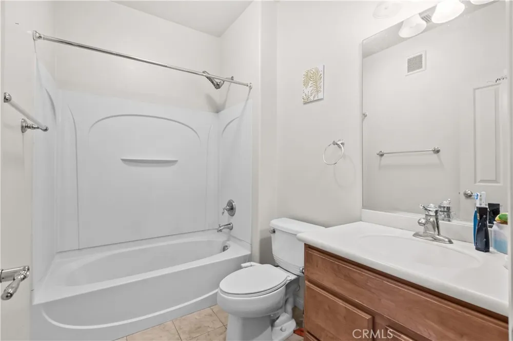 1915 Bassett Santee, CA 92071