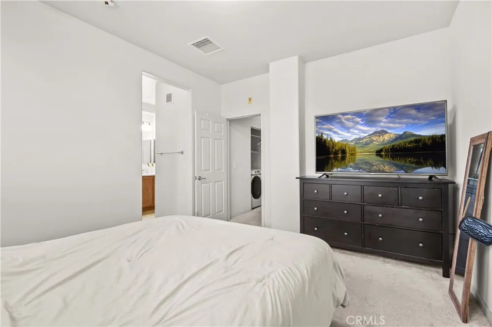 1915 Bassett Santee, CA 92071