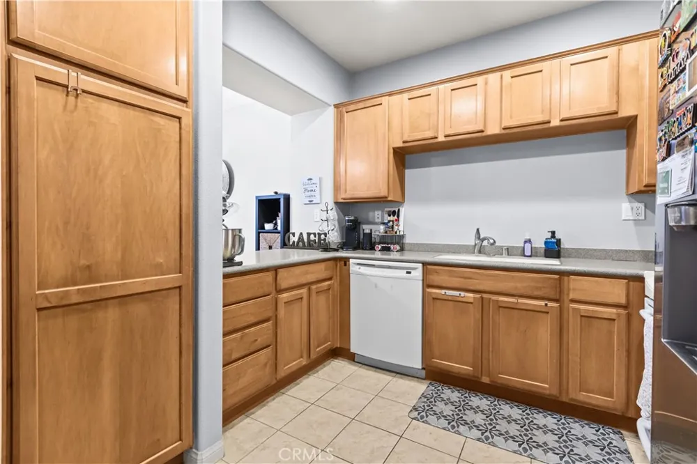 1915 Bassett Santee, CA 92071