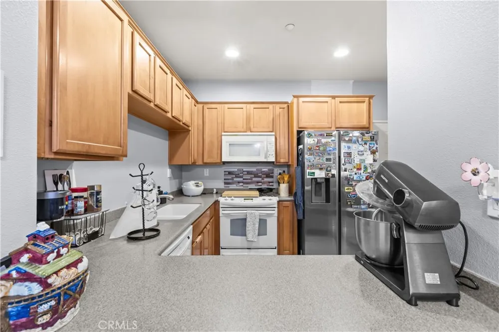 1915 Bassett Santee, CA 92071