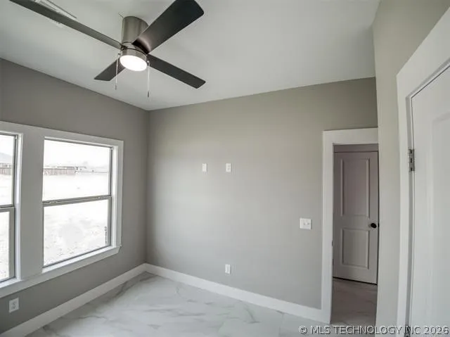 1194 Wild Indigo Circle Calera, OK 74730