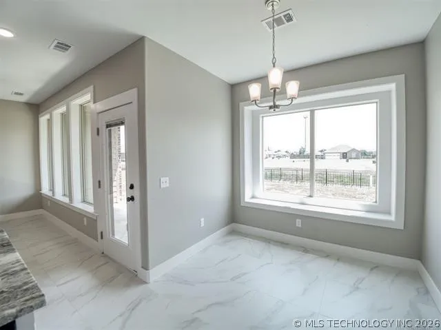 1194 Wild Indigo Circle Calera, OK 74730