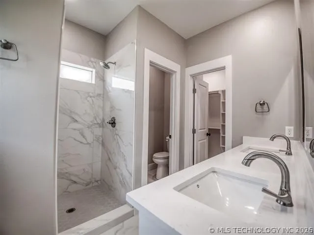 1194 Wild Indigo Circle Calera, OK 74730