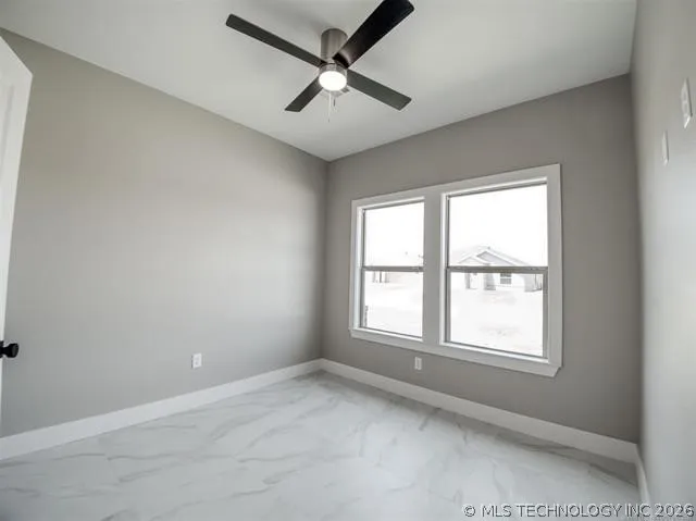 1194 Wild Indigo Circle Calera, OK 74730