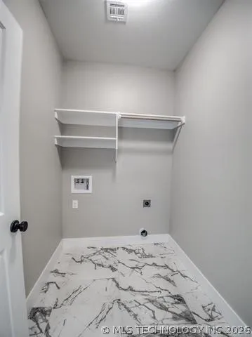 1194 Wild Indigo Circle Calera, OK 74730