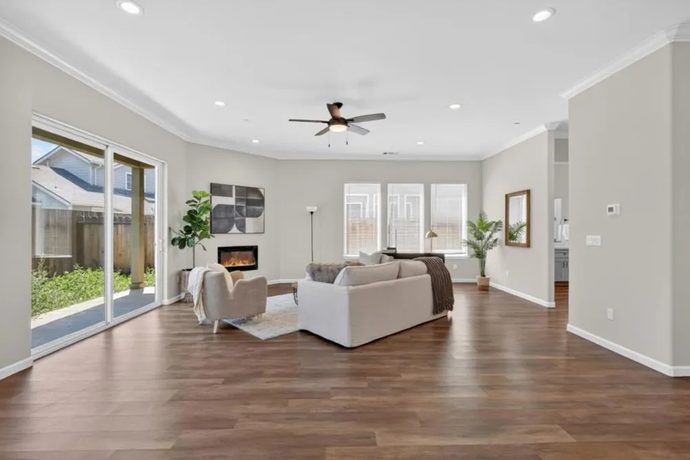 117 Bundeson Circle Hollister, CA 95023