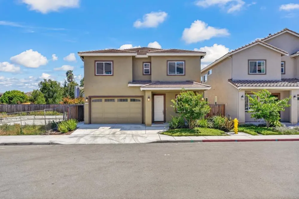 117 Bundeson Circle Hollister, CA 95023