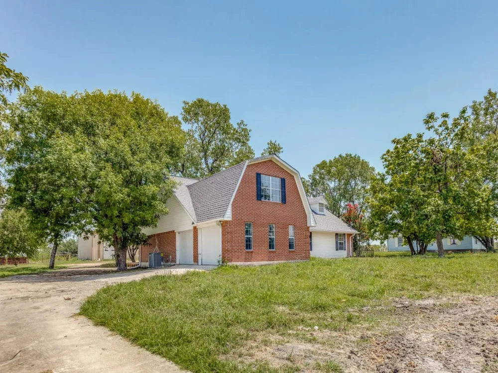 Fm 904 S Es Pecan Gap, TX 75469