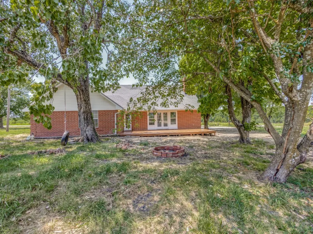 Fm 904 S Es Pecan Gap, TX 75469