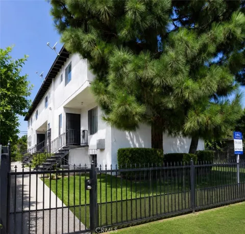 6845 Hinds #1