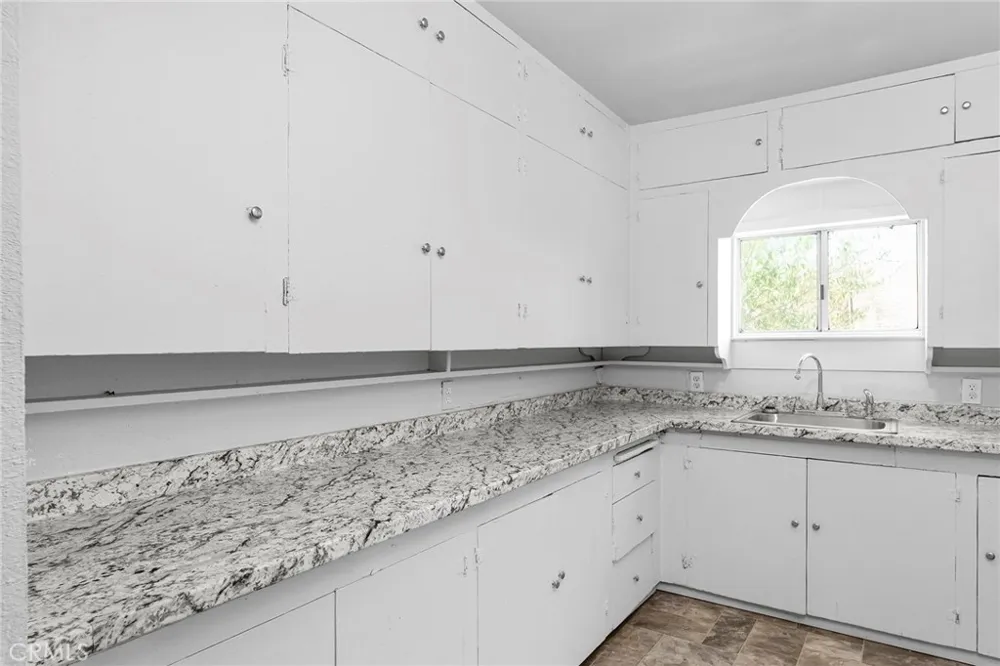 2185 Ithaca Street Oroville, CA 95966